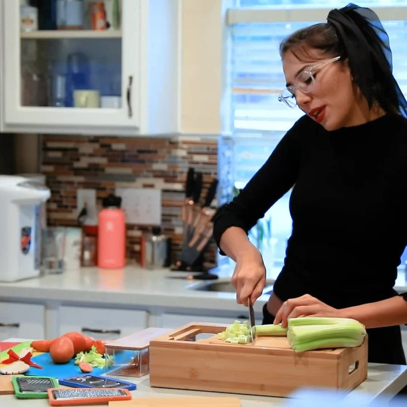 CARLA HOME Large Bamboo Cutting Board and 4 Containers with Mobile Holder gift included for Home Kitchen-1992735302866833409